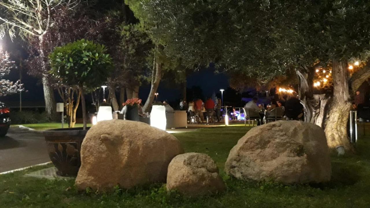 Hospedium Hotel Europa Centro Magaz De Pisuerga Dış mekan fotoğraf