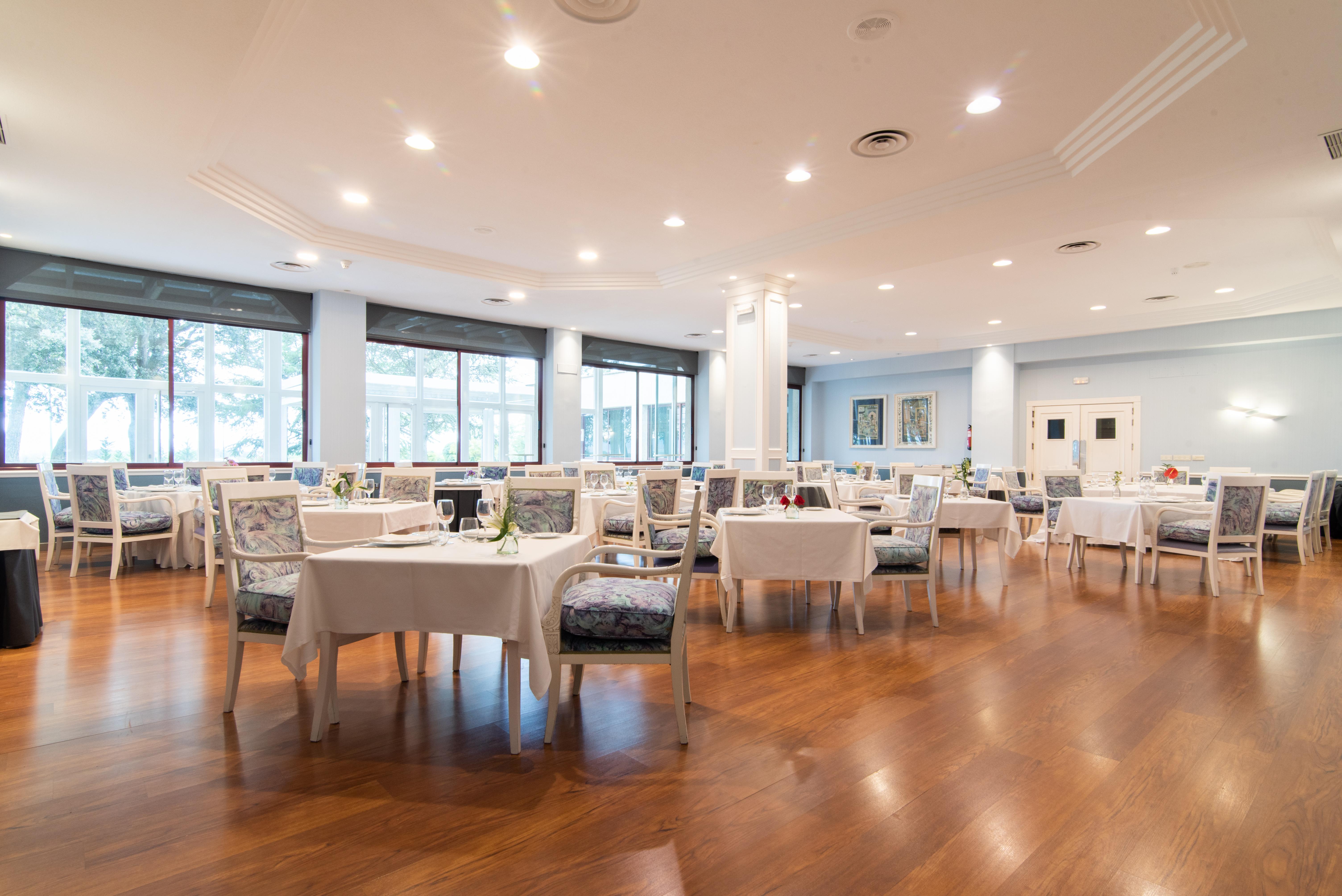 Hospedium Hotel Europa Centro Magaz De Pisuerga Dış mekan fotoğraf