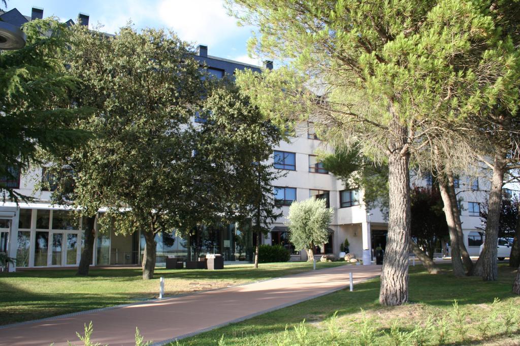 Hospedium Hotel Europa Centro Magaz De Pisuerga Dış mekan fotoğraf