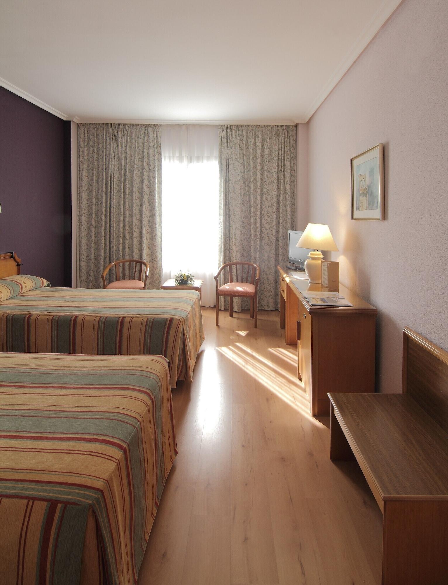 Hospedium Hotel Europa Centro Magaz De Pisuerga Dış mekan fotoğraf