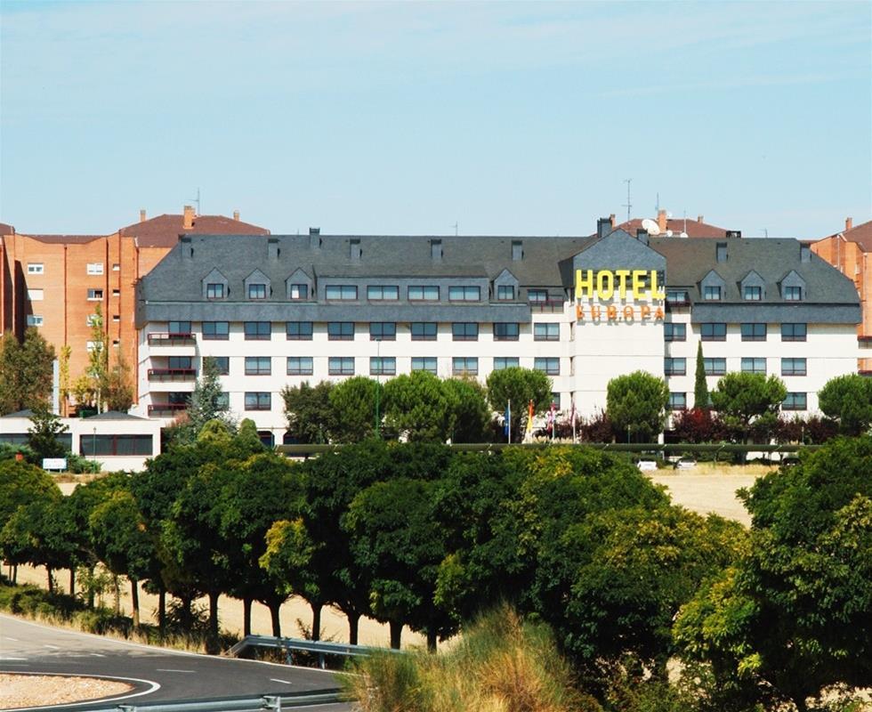 Hospedium Hotel Europa Centro Magaz De Pisuerga Dış mekan fotoğraf