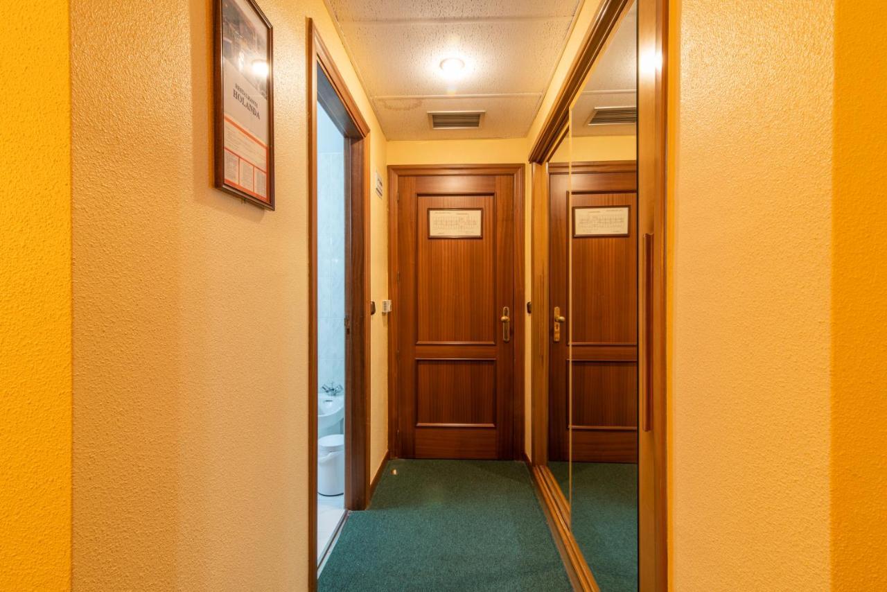 Hospedium Hotel Europa Centro Magaz De Pisuerga Dış mekan fotoğraf