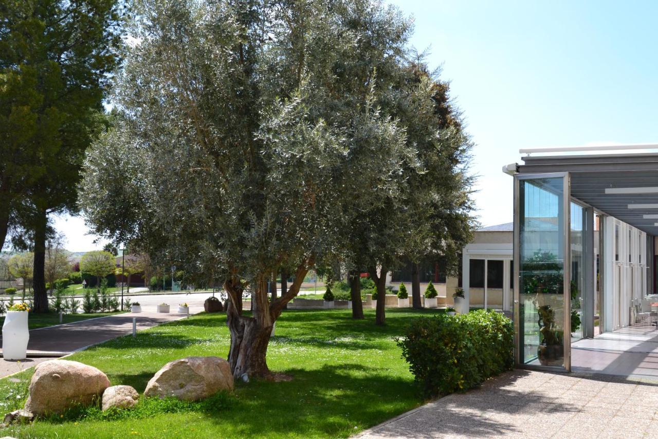 Hospedium Hotel Europa Centro Magaz De Pisuerga Dış mekan fotoğraf